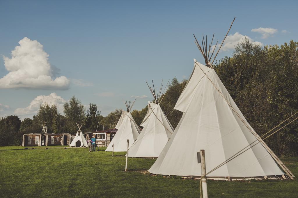 Les Tipis Du Bonheur De Vivre 호텔 브륄롱 외부 사진