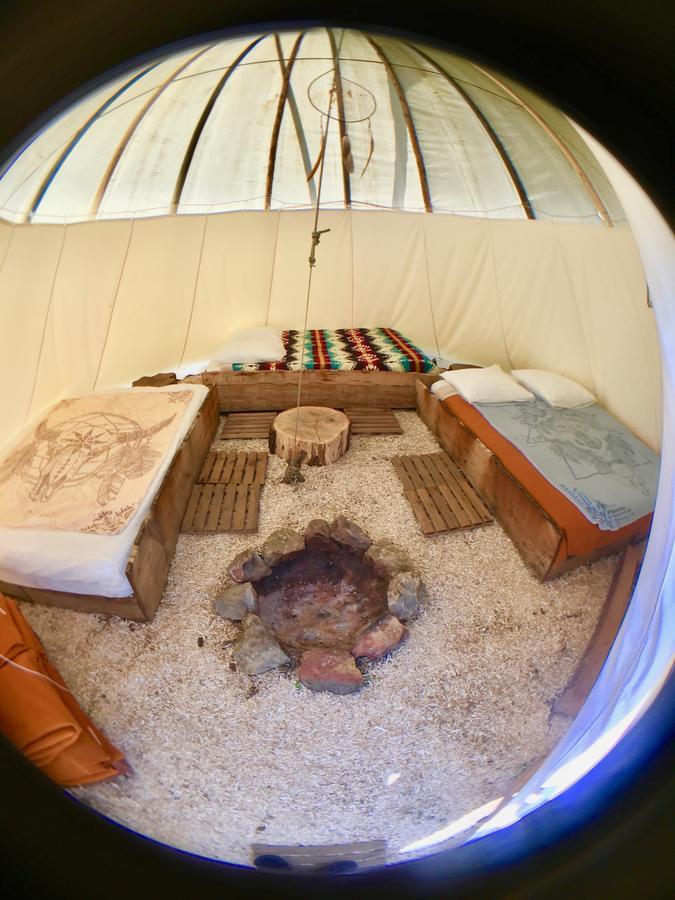 Les Tipis Du Bonheur De Vivre 호텔 브륄롱 외부 사진